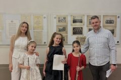 IMG-3eee87196ef5fe952ddf7118ddcfb566-V