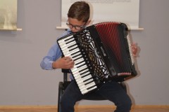 IMG-4d97519bcaba2772abb8108f00b45c36-V