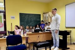 IMG-9a0819553390a9ee292007296f7f52db-V